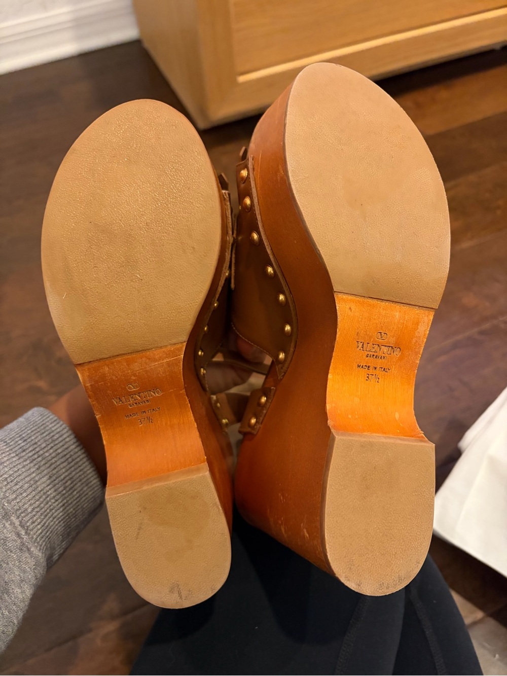 Valentino Garavani Brown Leather Fringe Wedge Sandals with Gold V Logo - Picture 7 of 8